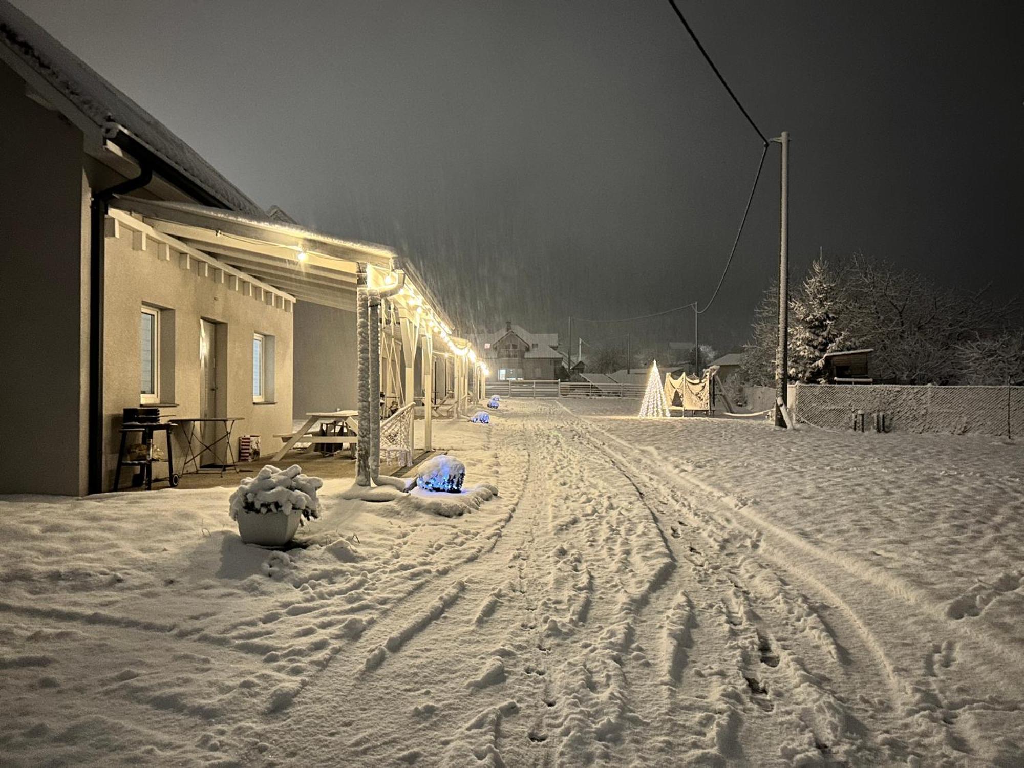 Domki Caloroczne Jesionowscy Bad Kudowa Exterior foto